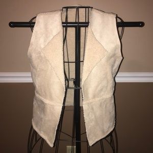 Maggie Breen girls boutique tan vest (sz 14)